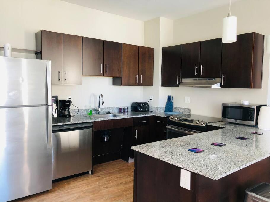 King Size Studio In Heart Of Downtown Columbus Bagian luar foto